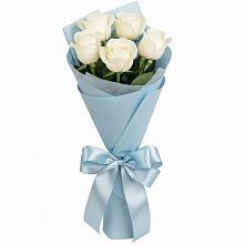 Букет 5 Белых роз Проуд в Мамадыш