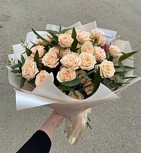 Букет Кремовые розы Латте в Мамадыш