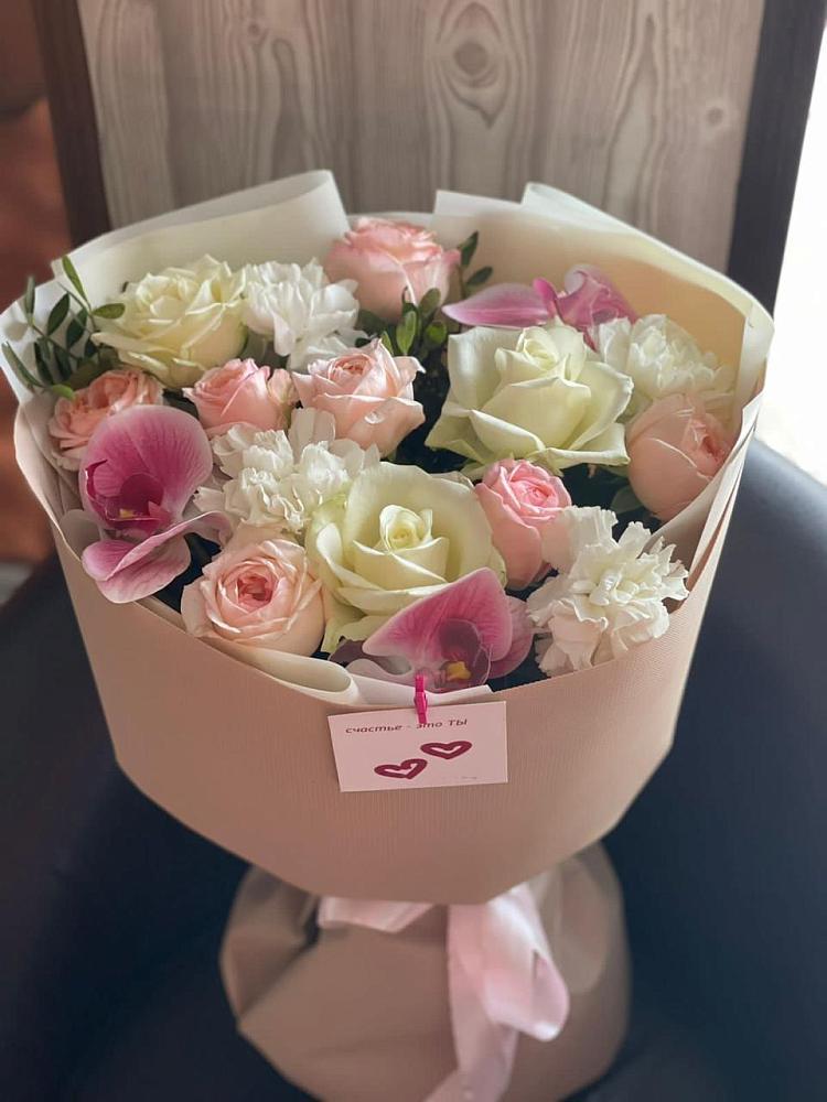 Букет цветов из: Орхидеи, Розы и Гвоздики в Мамадыш