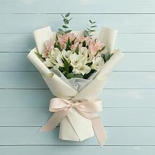 Букет цветов из:  Альстромерии в Мамадыш