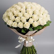 Букет 101 беля роза Белоснежка в Мамадыш