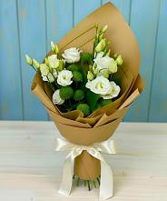 Букет цветов из:  Хризантемы и Лизиантусы в Мамадыш