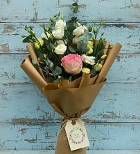 Букет цветов из:  Розы и Лизиантусы #REPLACE_PRED# Мамадыш