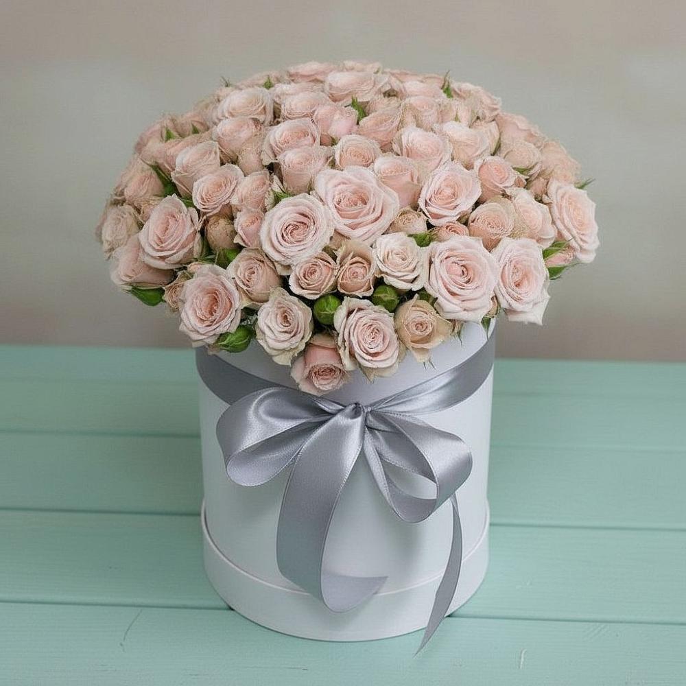 Цветочная композиция из Розы в шляпной коробке в Мамадыш